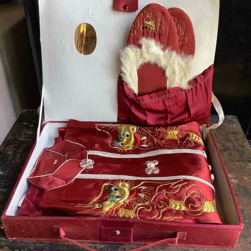 Vintage Asian Dragon Embroidered Pajama Set With Slippers